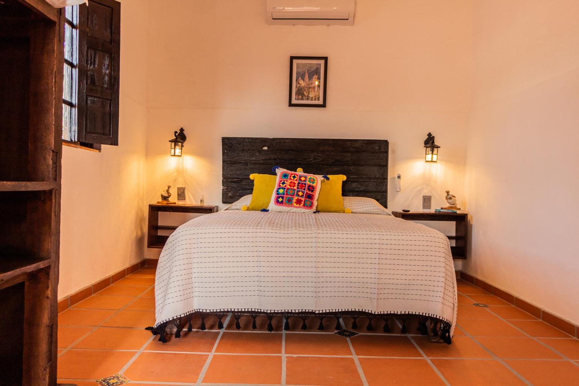 Casa De Hospedaje -La Abadia De San Pedro Guadalajara Eksteriør billede