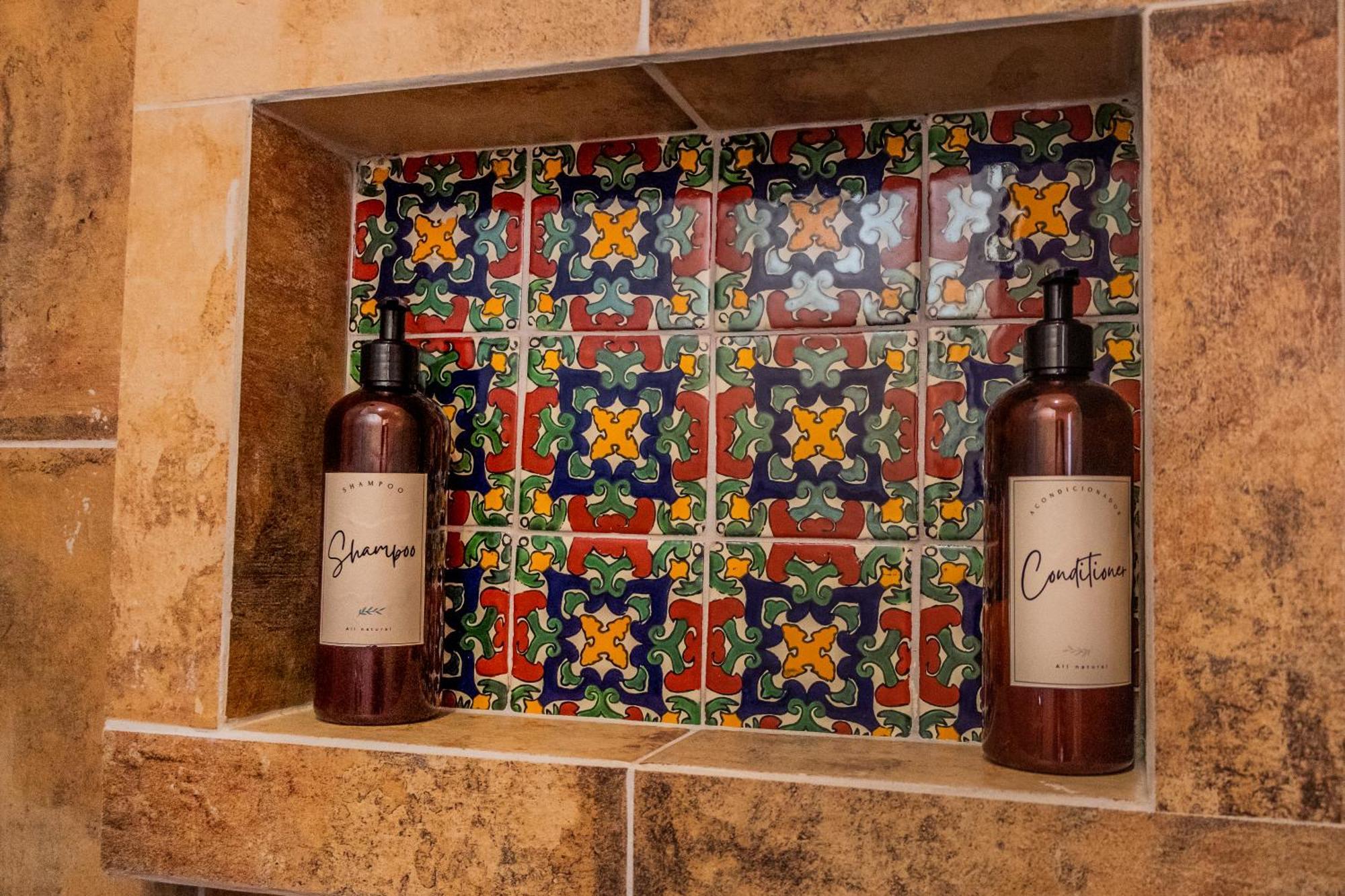 Casa De Hospedaje -La Abadia De San Pedro Guadalajara Eksteriør billede