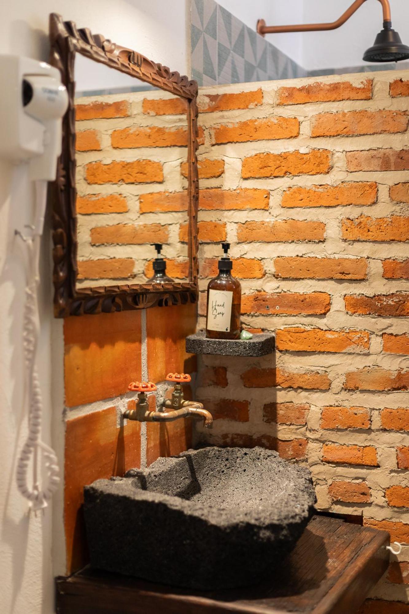Casa De Hospedaje -La Abadia De San Pedro Guadalajara Eksteriør billede