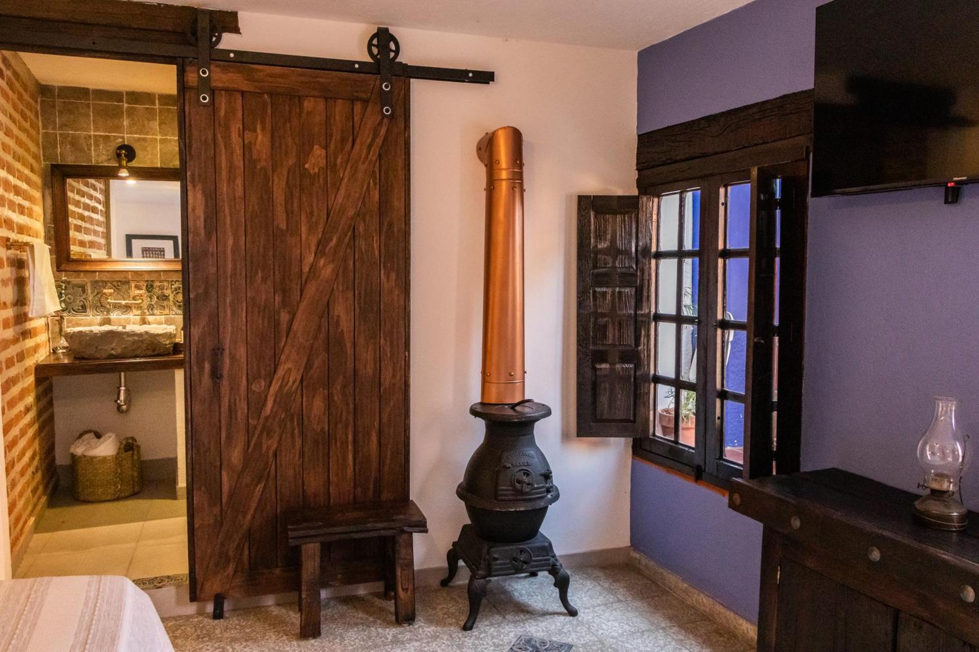 Casa De Hospedaje -La Abadia De San Pedro Guadalajara Eksteriør billede